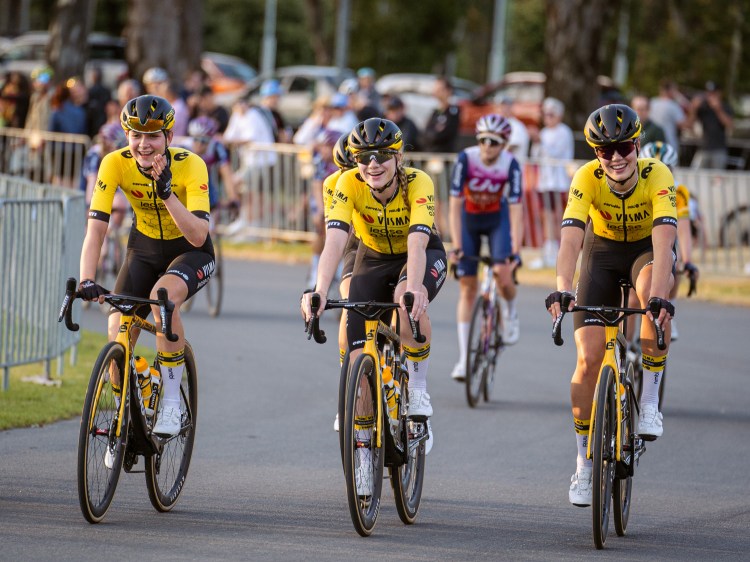 sports-photography-adelaide freelance-sports-photographer football-photographer