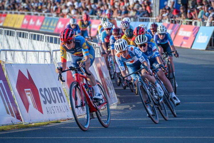 sports-photography-adelaide freelance-sports-photographer football-photographer