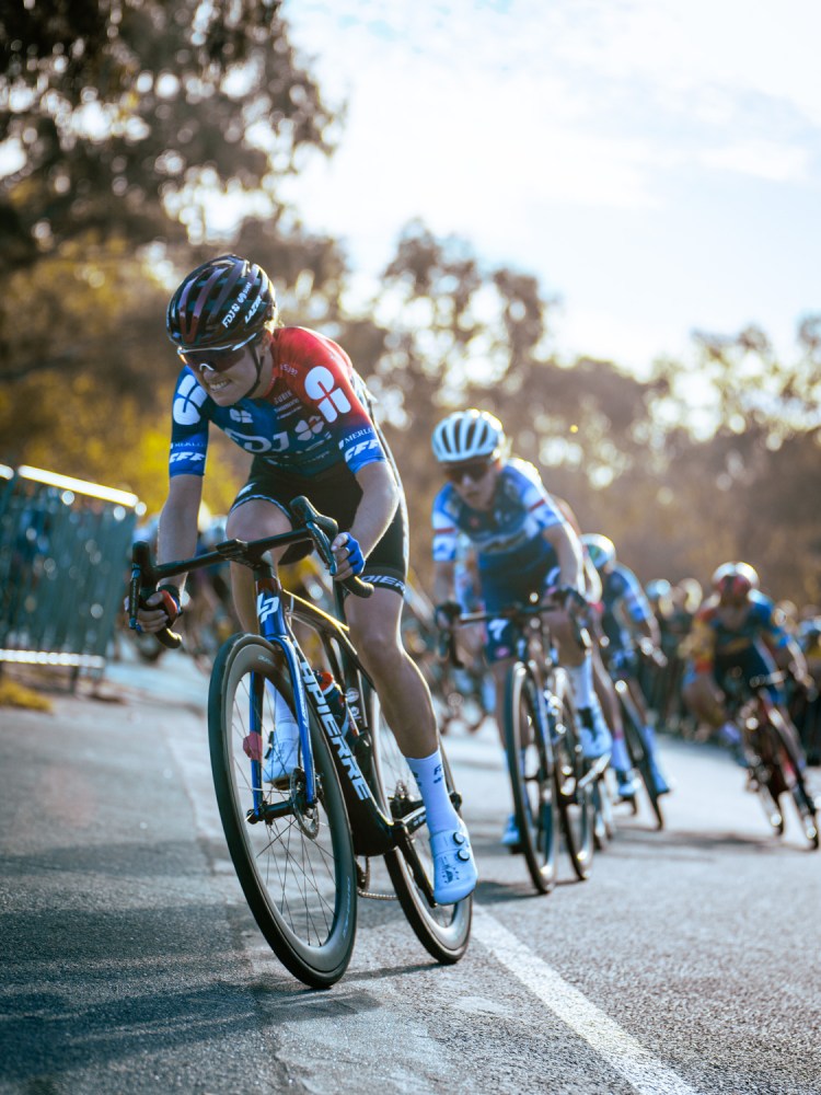 sports-photography-adelaide freelance-sports-photographer football-photographer